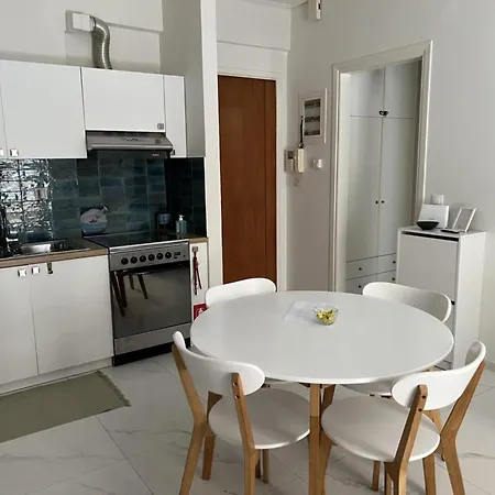 Β&Κ Home Δίπλα Από Την Θάλασσα Kalamáta Exterior photo